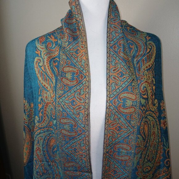 WOMENS WIDE SCARF/SHAWL WRAP BLUE WITH GOLD PAISLEY DESIGN OSFA - Picture 1 of 5